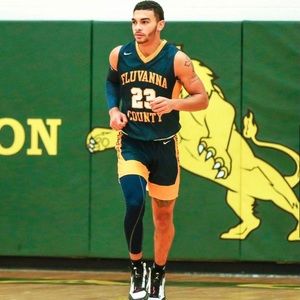 Meet your Posher, Jaden